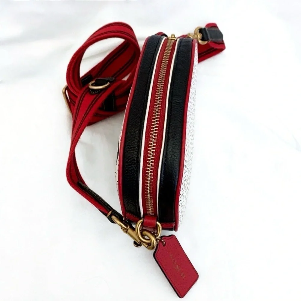 Coach stylish crossbody